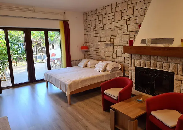 Apartments Ana