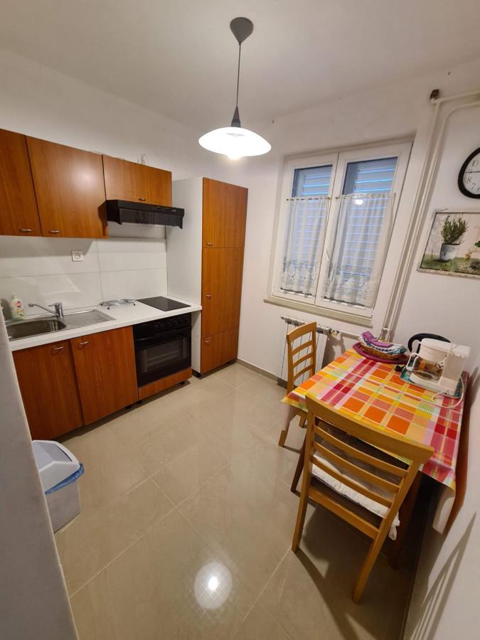 Apartment Ana *